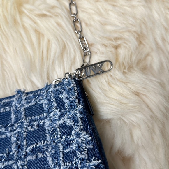 Michael Kors Michael Empire Medium Chain Pouchette - Picture 3 of 9